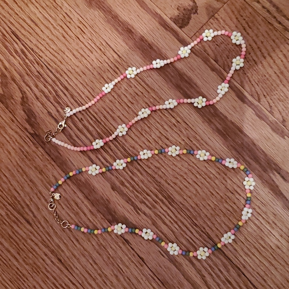 Crewcuts Daisy necklace